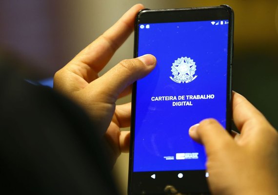 Pesquisa aponta que número de ocupados em janeiro atinge patamar pré-pandemia