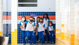 Uso obrigatório de máscaras é mantido nas escolas municipais de Maceió