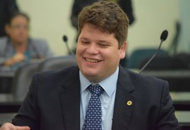 Convite de Renan Filho a Davi Davino vaza