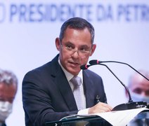 Presidente da Petrobras renuncia após pressão do governo