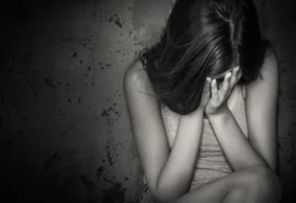 Adolescentes violentam menina de 13 anos e postam o crime na internet