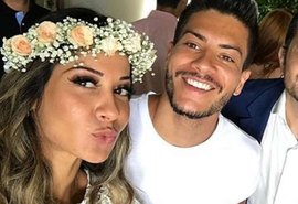 Mayra Cardi pede anulação do casamento