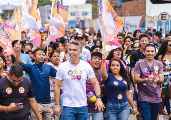Rafael Brito encerra campanha com manifestações de apoio em todo o estado e grande carreata