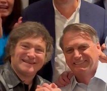 Ida de Milei ao Brasil para apoiar Flávio Bolsonaro não deve influenciar eleições