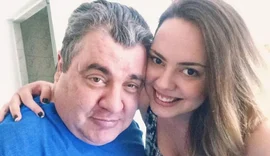 Grávida, filha de Gerson Brenner enfrenta viagem longa para velório do pai