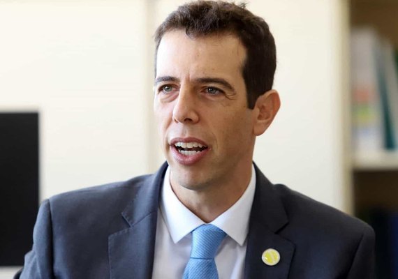 Renato Feder é escolhido como novo ministro da Educação