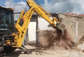 Casas em risco são demolidas no Farol; Maceió soma 13 em 2026