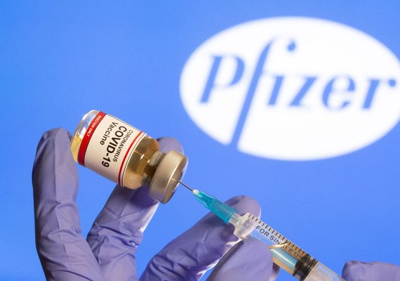 EUA devem começar vacinação nesta segunda-feira