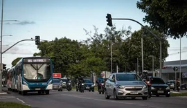 Avanço de sinal vermelho dispara e vira a infração mais cometida em Maceió