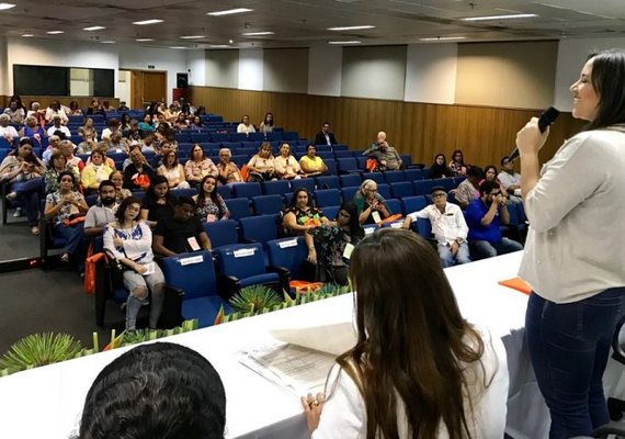 Políticas públicas para idosos são discutidas em conferência