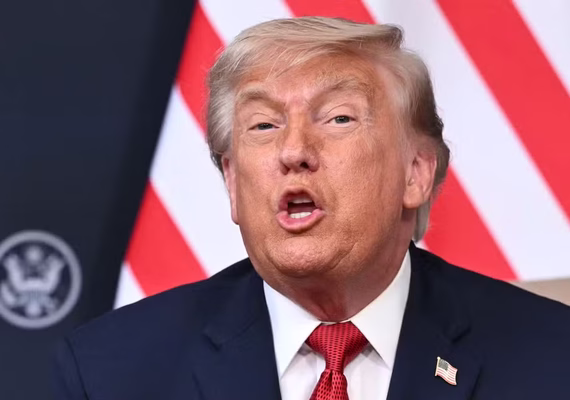 Trump ameaça destruir pontes e usinas do Irã em casos de ataque no Estreito de Ormuz