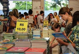 Homem alega ter sido vítima de 'golpe do cartão'  em estande na Bienal do Livro