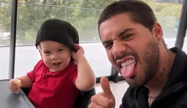 Zé Felipe comenta vídeo polêmico com o filho e dispara: 'Mimimi do c*ralho'