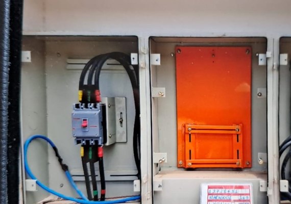 Hotel à beira-mar é autuado por furto de energia elétrica em Maragogi