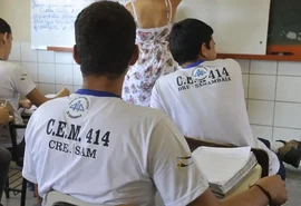 Pé-de-Meia: estudantes nascidos em março e abril recebem hoje R$ 200