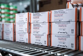 Alagoas recebe mais de 30 mil doses de vacinas da Pfizer pediátrica