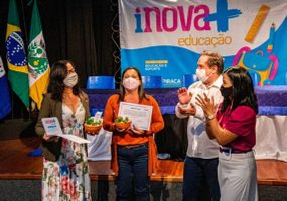 Diretores de escolas e creches de Arapiraca recebem prêmio gestor de excelência