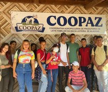 COOPAZ recebe alunos de curso técnico de agricultura