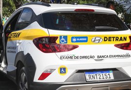 Detran Alagoas disponibiliza carro adaptado para PcDs realizarem provas práticas de direção