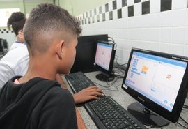 Alunos da rede estadual desenvolvem jogos com programação virtual