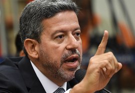 Não somos empregados do governo, e Bolsonaro tem 1 a menos no time, diz Arthur Lira