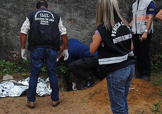 Bebê recém-nascido é achado em cova rasa no interior de Alagoas