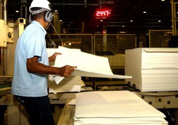 Produção industrial cresce 0,7%, revela pesquisa do IBG