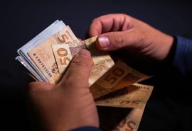 Governo de Alagoas libera pagamento da folha salarial do funcionalismo público nesta quarta-feira (26)