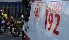 Foragido é atacado a facadas pela ex-companheira e socorrido em Rio Largo