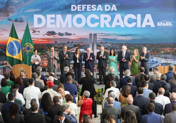 Lula veta integralmente PL da Dosimetria