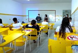 Escolas da Semed Penedo retomam aulas presenciais no próximo dia 16