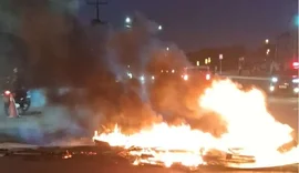 Moradores protestam por falta de água em cinco bairros na Santa Amélia