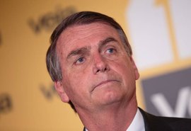 Marca lança camiseta com Bolsonaro palhaço e gera polêmica