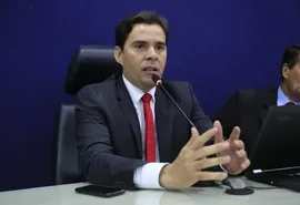 Kelmann revela crise no PSDB e desgaste com homem de confiança de JHC