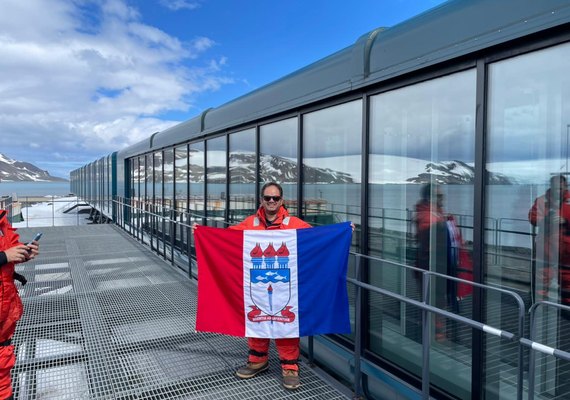 Professor da Ufal lidera obra internacional sobre micróbios polares e crise climática