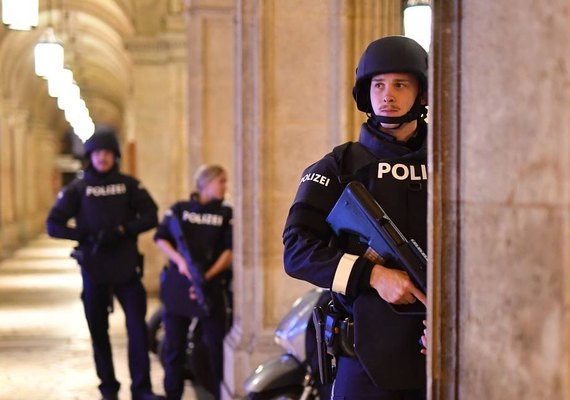 Autor de ataque terrorista em Viena era simpatizante do Estado Islâmico