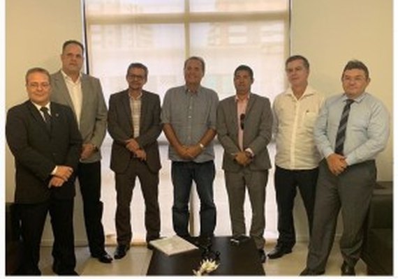 Calheiros vai ouvir alagoanos antes de decidir seu voto na reforma da previdência