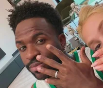 “Veio aí”: Virginia e Vini Jr. exibem alianças nas redes sociais