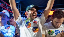 Com forte emoção, Davi Maia reúne apoiadores em Quebrangulo