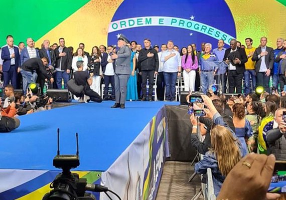 Partido Republicanos oficializa apoio à candidatura de Jair Bolsonaro