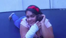 Mulher de 37 enganou mãe adotiva no Rio fingindo ser menina de 12