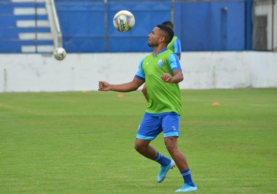 CSA vai para São Paulo com dois reforços e sem alguns medalhões