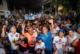 Renan Filho faz megacaravana na parte alta de Maceió e defende fim da escala 6x1
