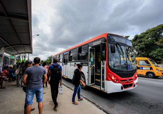 Quatro linhas de ônibus terão números de identificação alterados
