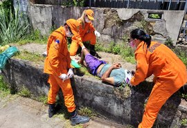 Motociclista fica ferido após cair de moto na Ladeira do Calmon