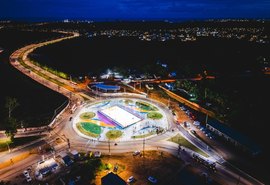 JHC entrega areninha e rotatória com área de lazer no Benedito Bentes