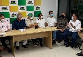 Mais um prefeito “oferece” nome para entrar na disputa pelo governo