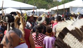 Lideranças indígenas cobram demarcações e criticam grandes obras em Brasília