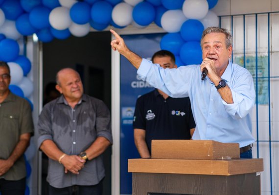 Lessa celebra o primeiro aniversário da Casa da Cidadania em São Miguel dos Milagres