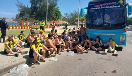 Mais de 200 torcedores do Peñarol são presos por confusão no Rio